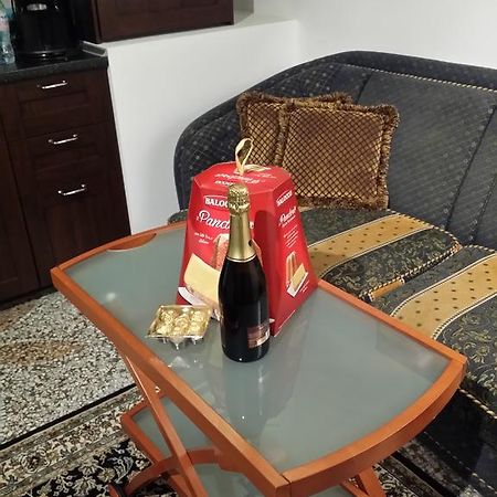 דירות רומא Felikshouse מראה חיצוני תמונה